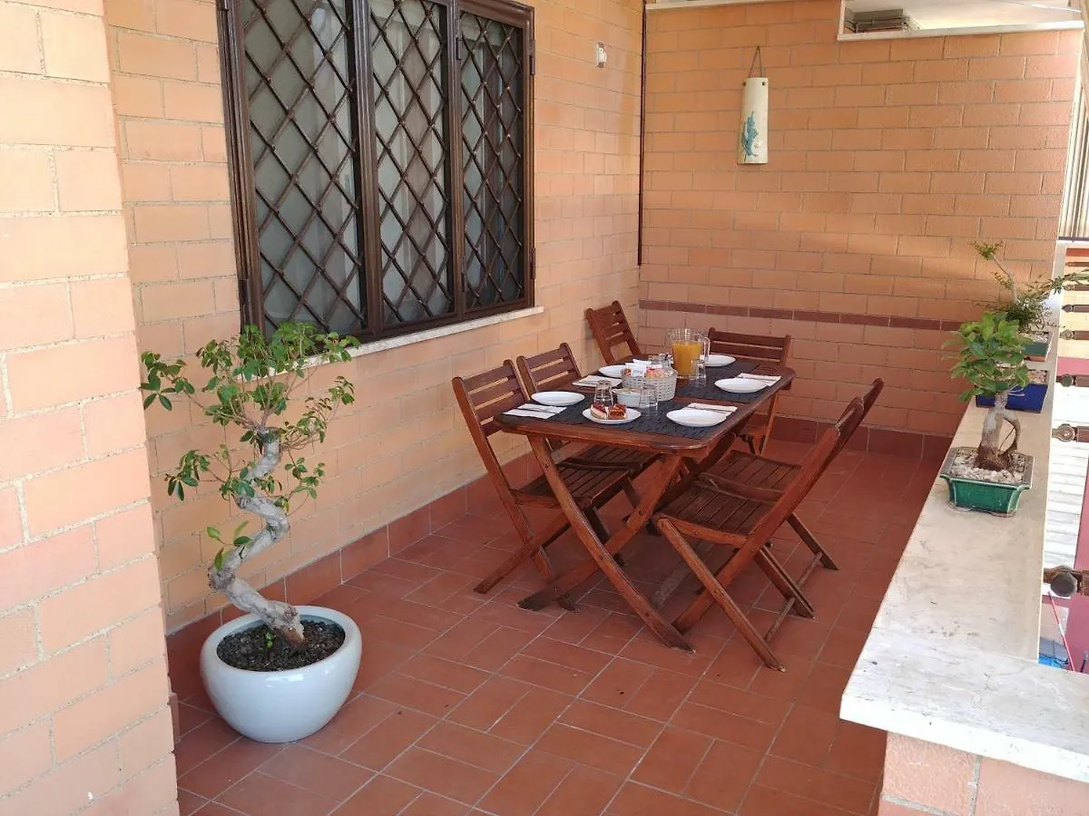 Bonsai Bed & Breakfast Bed and Breakfast Fiumicino Italia