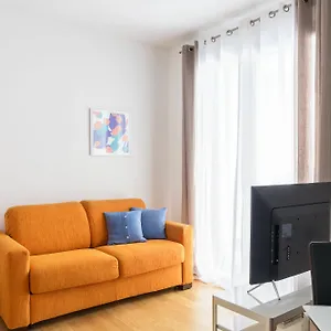 Joivy Sunny 1-bed Flat With Balcony Appartamento Milano